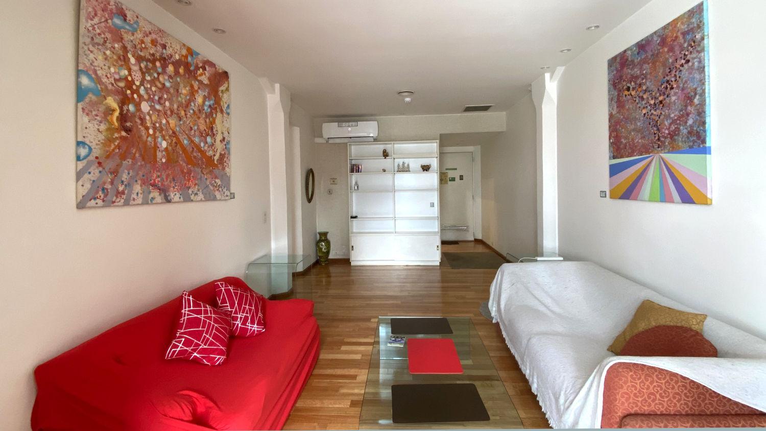 ¿Qué debe tener un living de un departamento de alquiler temporario?