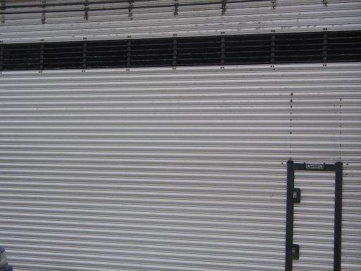 Venta de aberturas de aluminio, madera y chapa