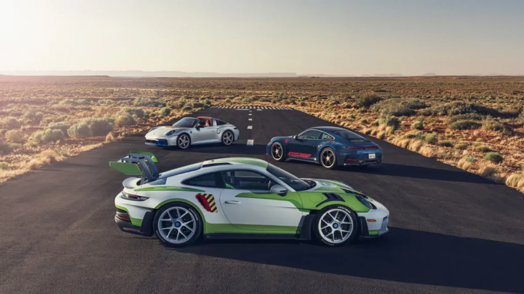 Porsche da vida (sobre ruedas) a tres personajes de Toy Story: Buzz Lightyear, Woody y Jessie