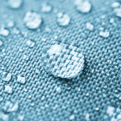 Repelencia de fluidos en prendas sanitarias