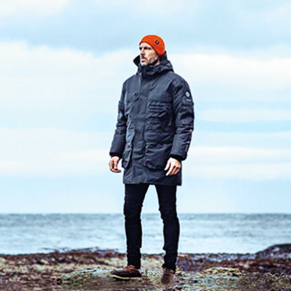 Shackleton lanza la primera campera de plástico reciclado