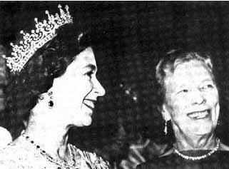 La Dra. Blackie y la Reina de Inglaterra
