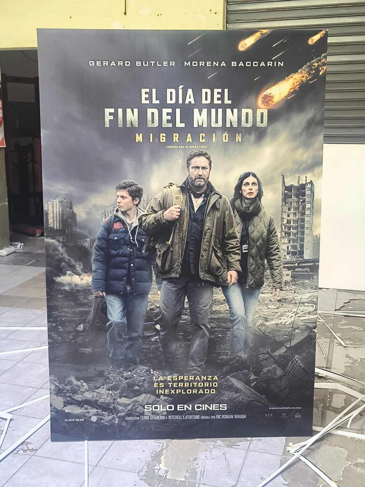 Standee corte Recto