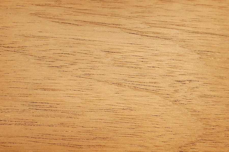 Muebles de madera lustrada premium