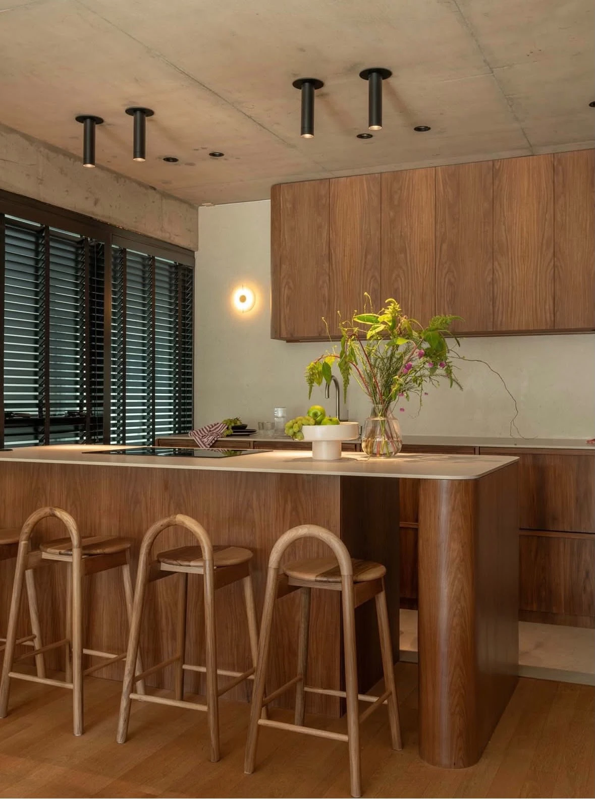 Muebles con acabado laqueado moderno