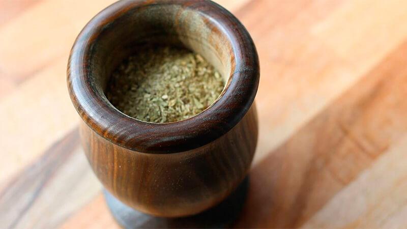 ¿Como curar los mates de Algarrobo?
