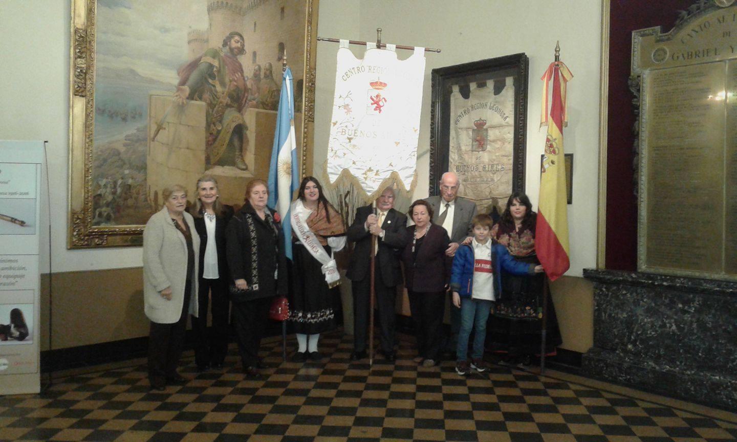 Emoción contenida al recordar y rendir homenaje al amigo, socio y colaborador en la figura de su Sra. esposa Doña María Esther Rodriguez