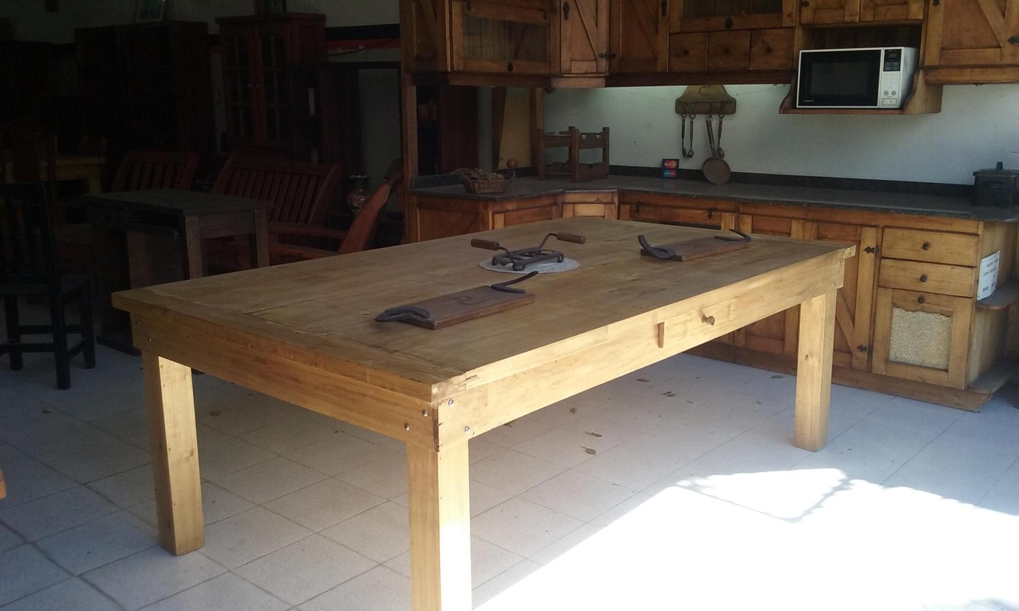 Muebles de cocina , muebles de campo , muebles de algarrobo , muebles de madera , muebles macizos , muebles a medida