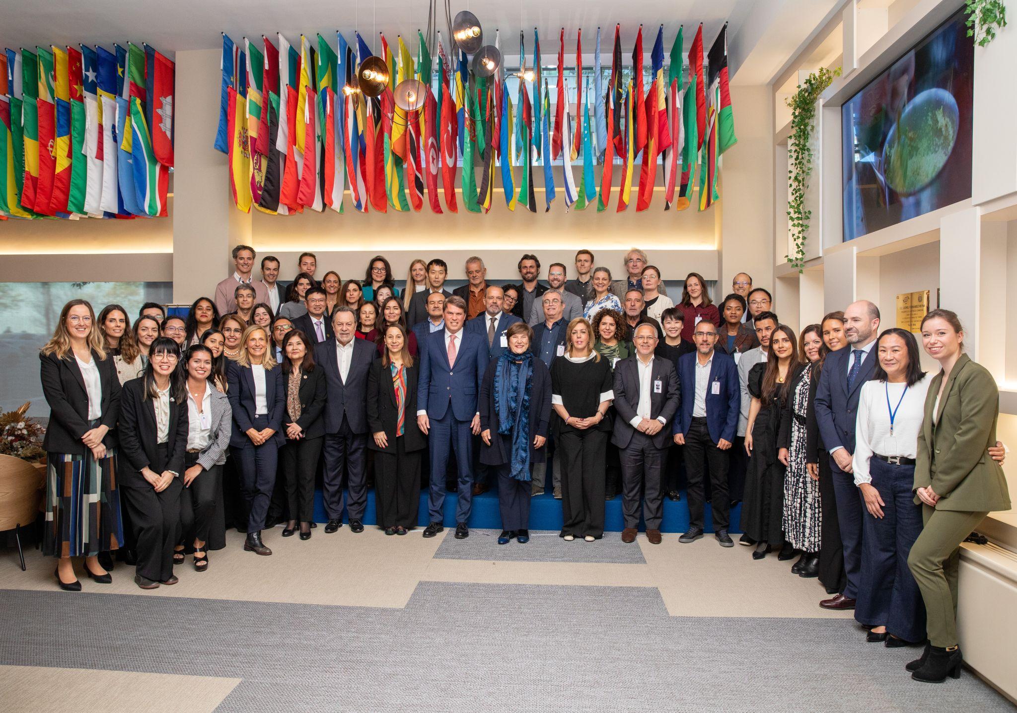 Asistimos a la sede de OMT para la reunión global de Observatorios de Turismo Sostenible (INSTO)