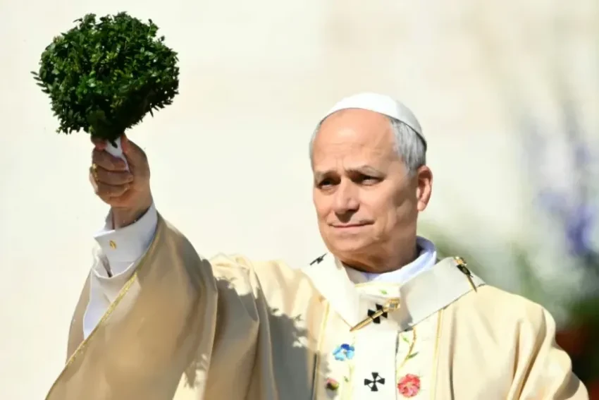 El papa León XIV convocó a una vigilia de oración por la paz