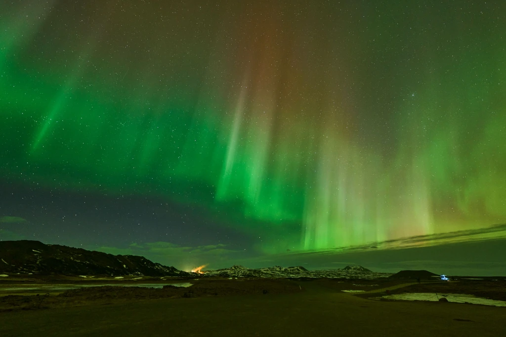 Clear sky windows optimized for panoramic tracking near Reykjanes lava fields.