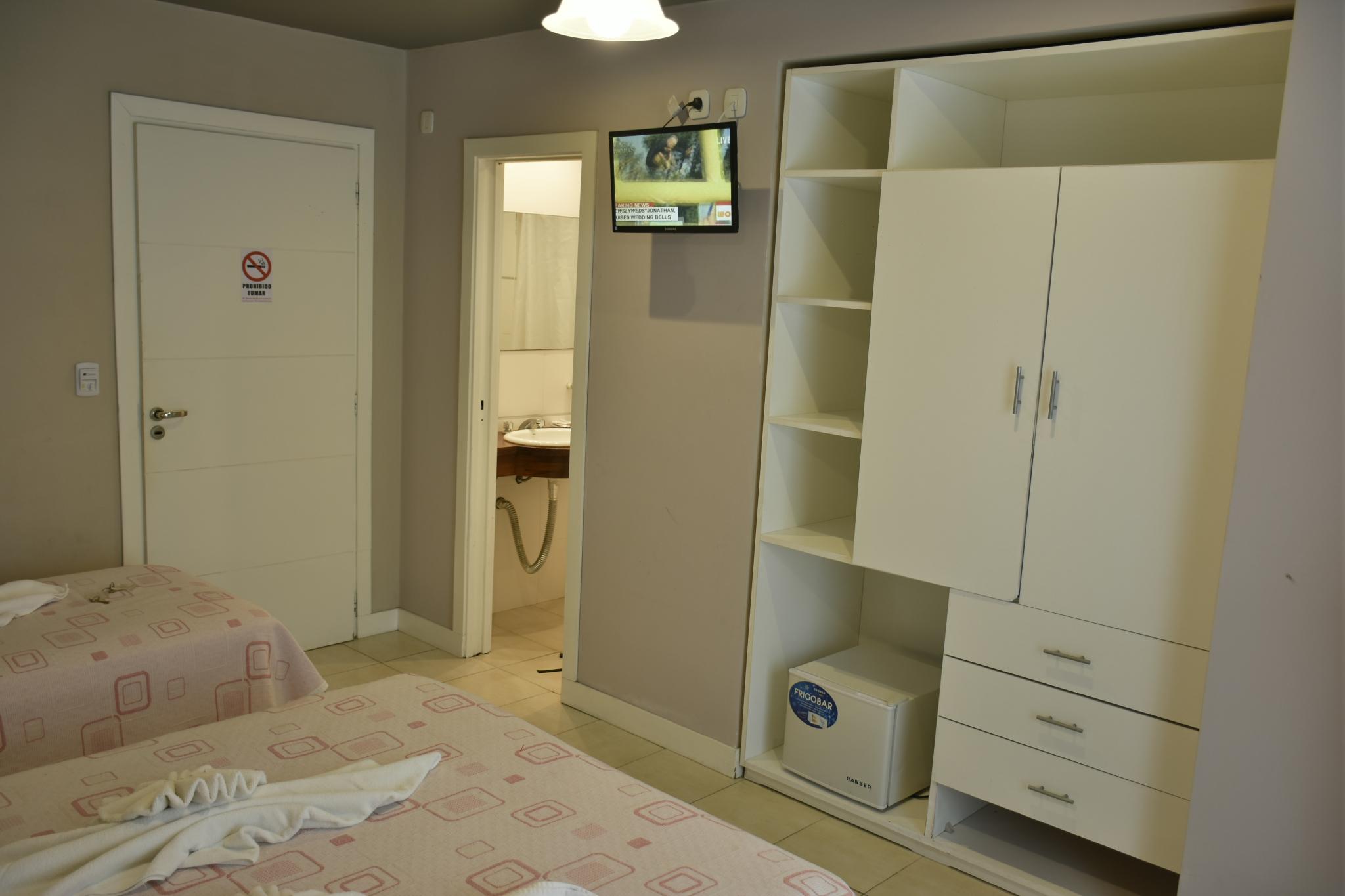 Habitación Superior con aire acondicionado del Hotel Marítimo en Villa Gesell - foto 5
