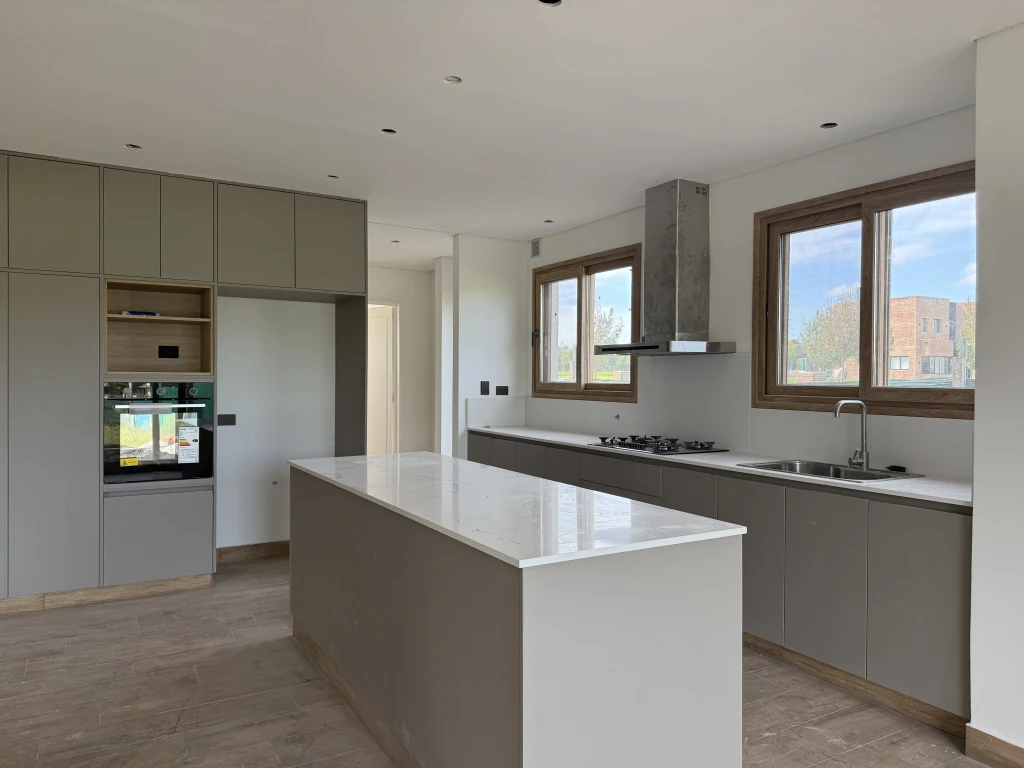 LC42Cocina.webp