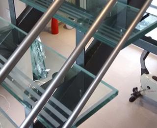 Vidrio de alta resistencia y tránsito para escaleras y estructuras en vidrio