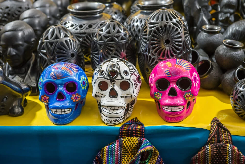 Mascaras-de-madera-oaxaca.webp