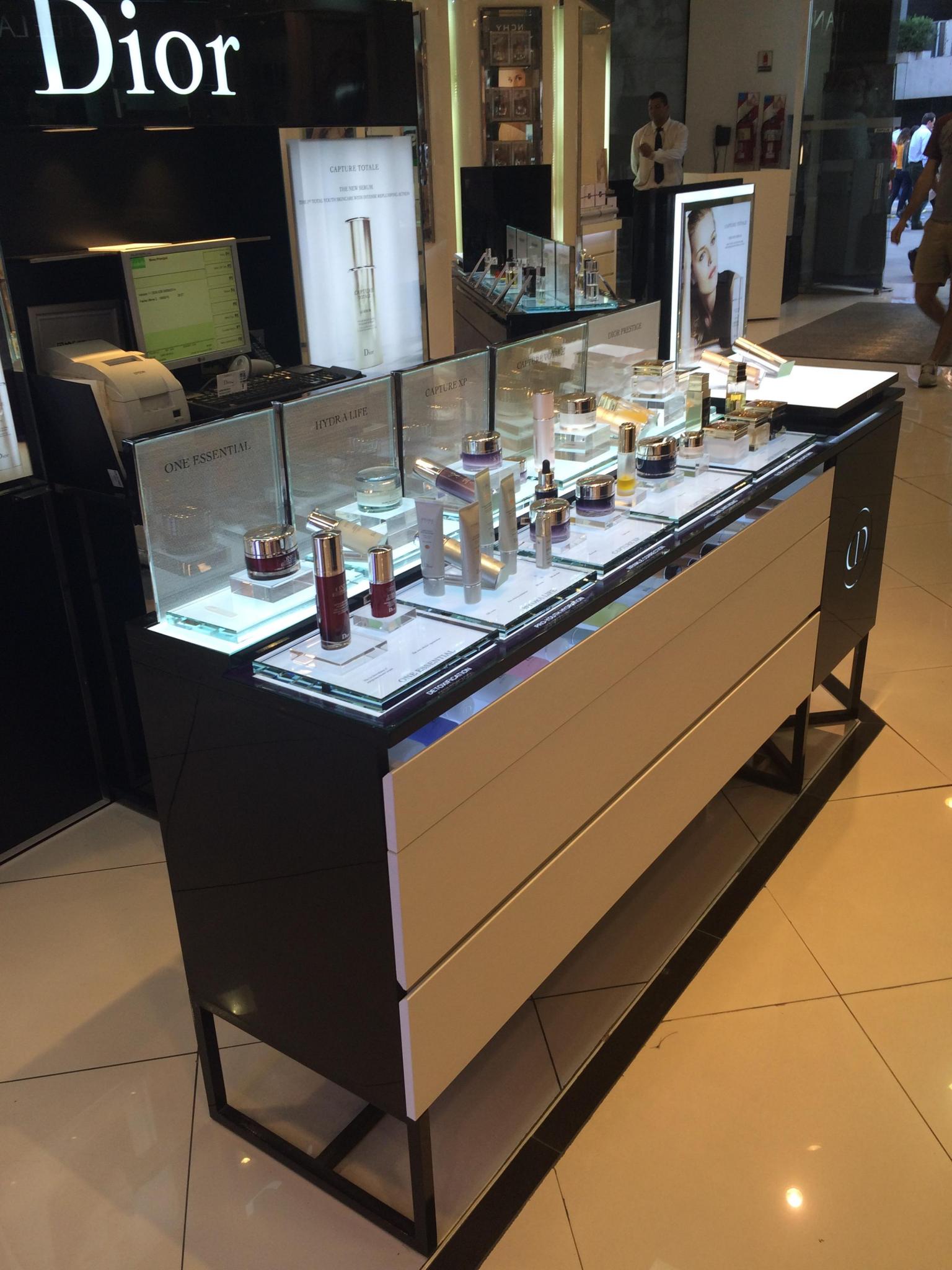 Fragrance bar