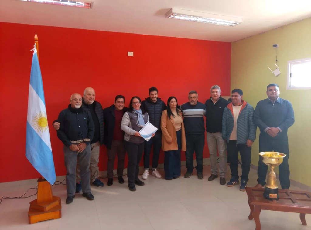 𝐑𝐄𝐂𝐎𝐍𝐎𝐂𝐈𝐌𝐈𝐄𝐍𝐓𝐎 𝐃𝐄𝐋 𝐇. 𝐂. 𝐃. 𝐃𝐄 𝐀𝐆𝐔𝐈𝐋𝐀𝐑𝐄𝐒 𝐀𝐋 𝐂𝐋𝐔𝐁 𝐀𝐆𝐔𝐀𝐑𝐀 𝐆𝐔𝐀𝐙Ú