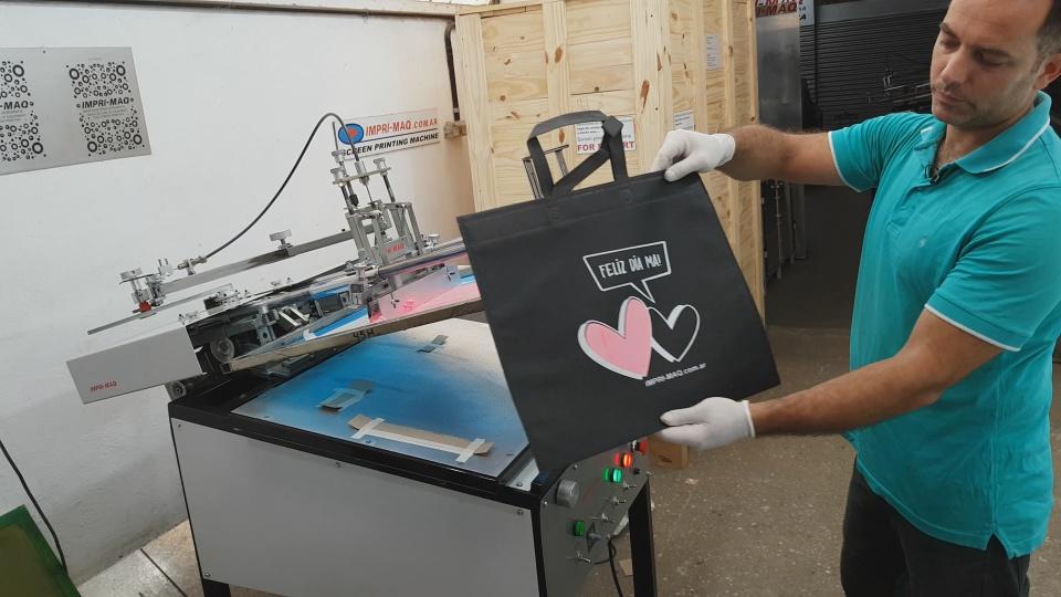 maquina de serigrafia para bolsa cambre dia de la madre