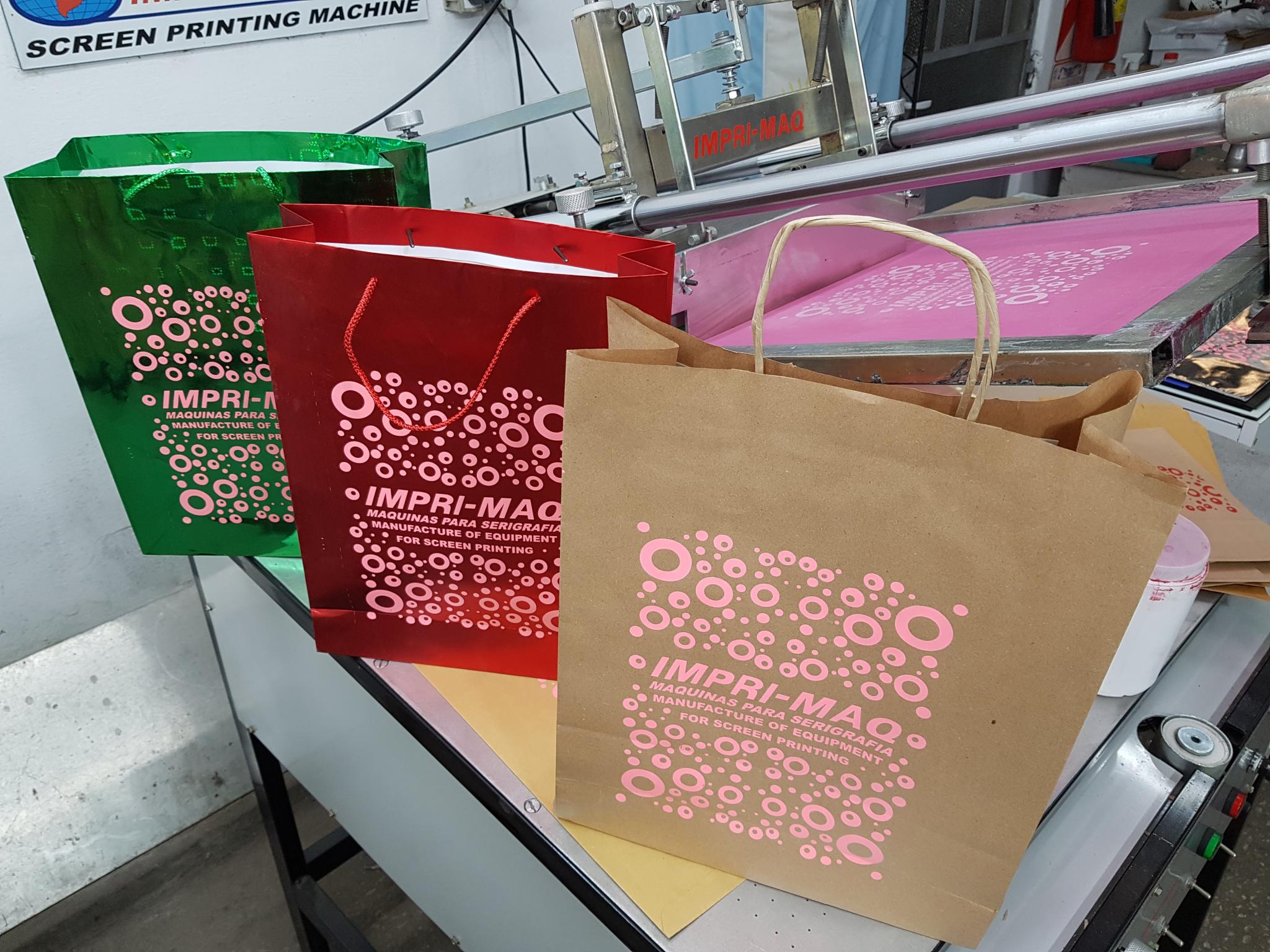 maquina de serigrafia para bolsas de papel kraft