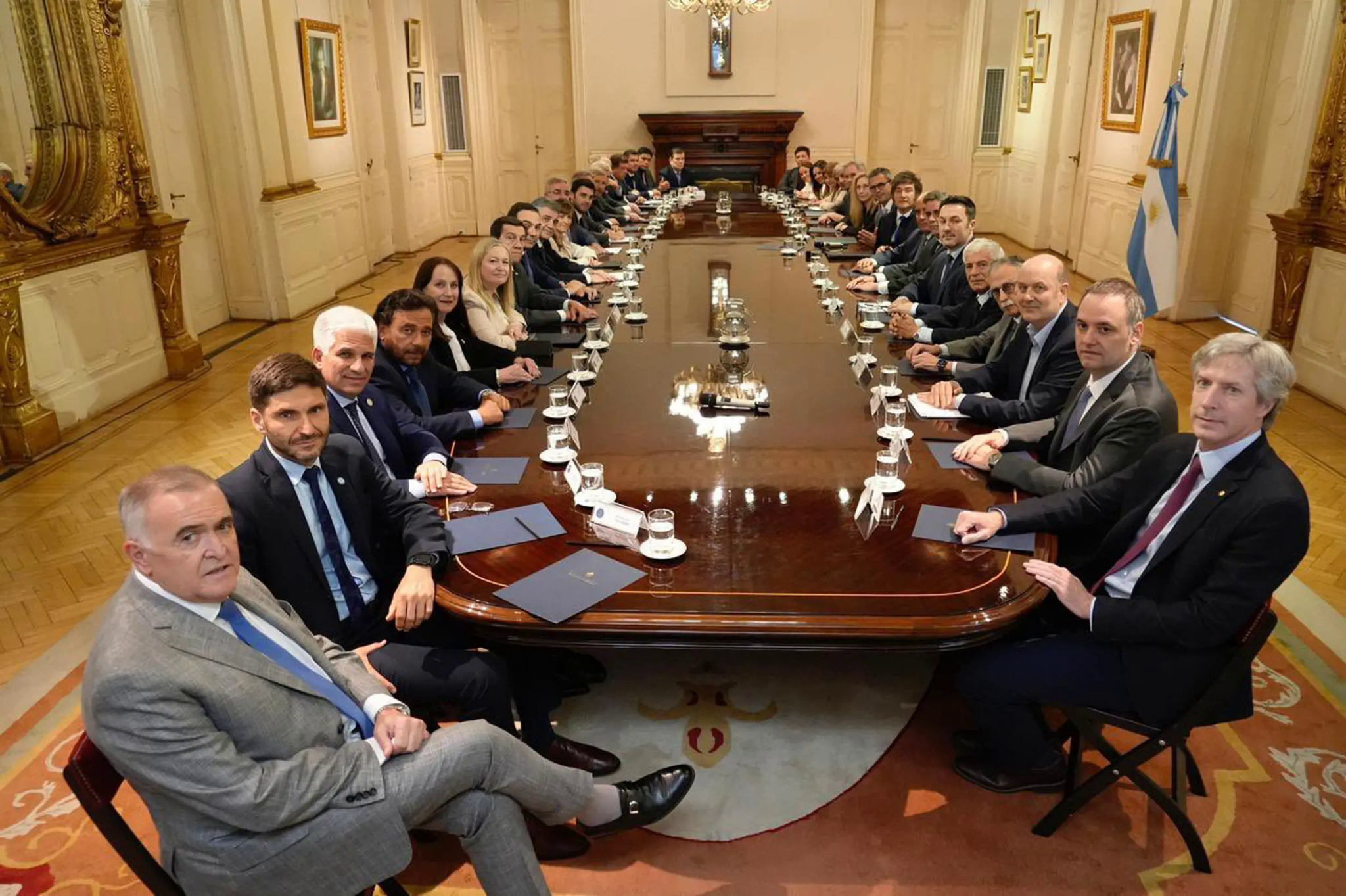 Valdés participó de la reunión de gobernadores con Milei