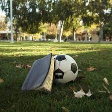 LECTURA DE DOMINGO. FUTBOL Y LITERATURA