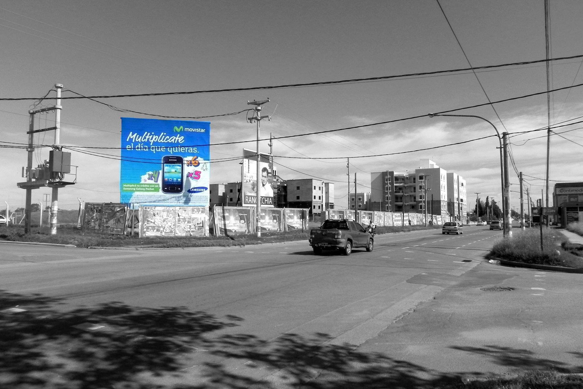 Publicidad Exterior en La Pampa. OOH. Publicidad en Vía Pública. Carteles. Gran Formato. Sextuples