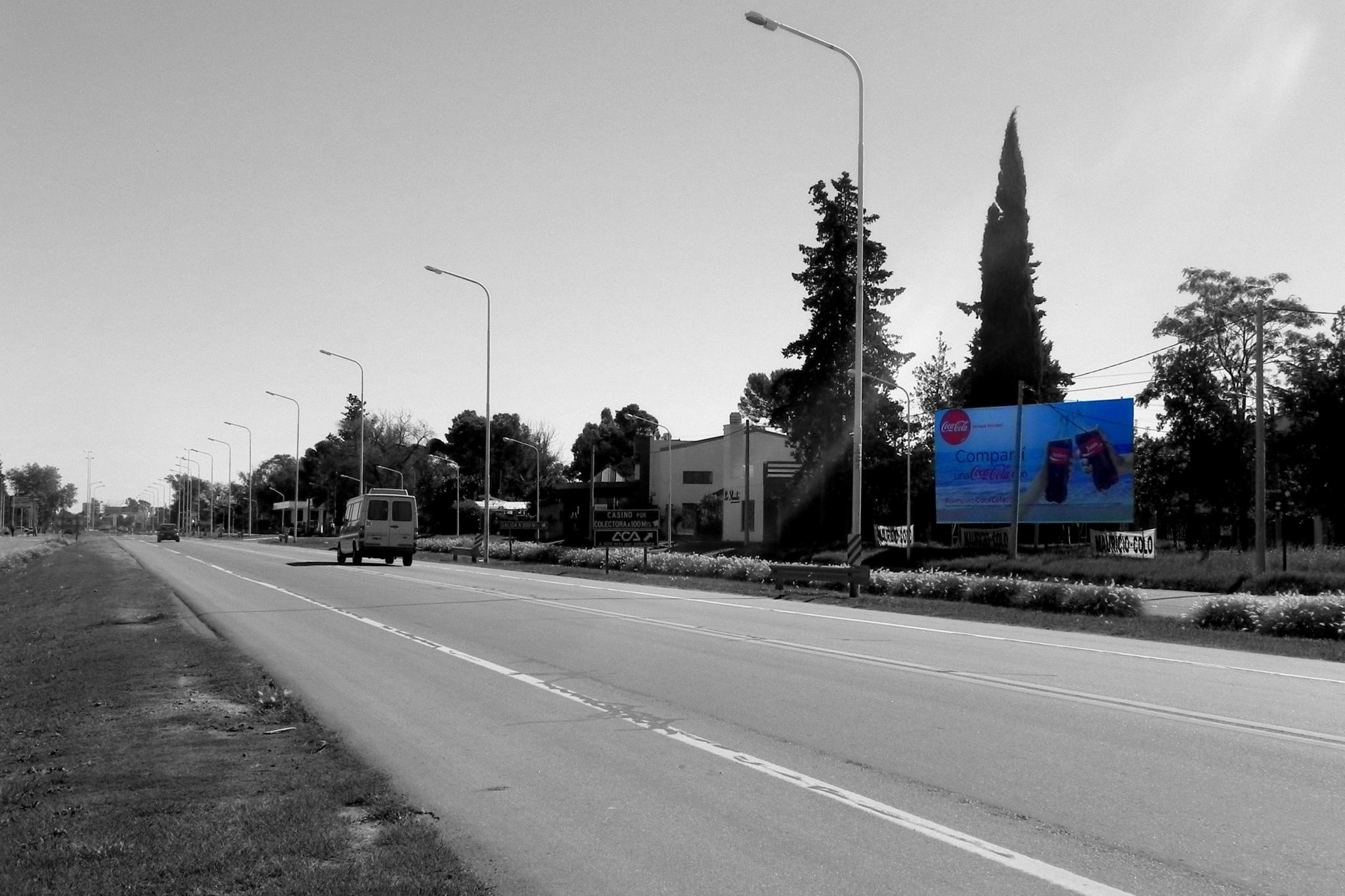 Publicidad Exterior en La Pampa. OOH. Publicidad en Vía Pública. Carteles. Gran Formato. Sextuples