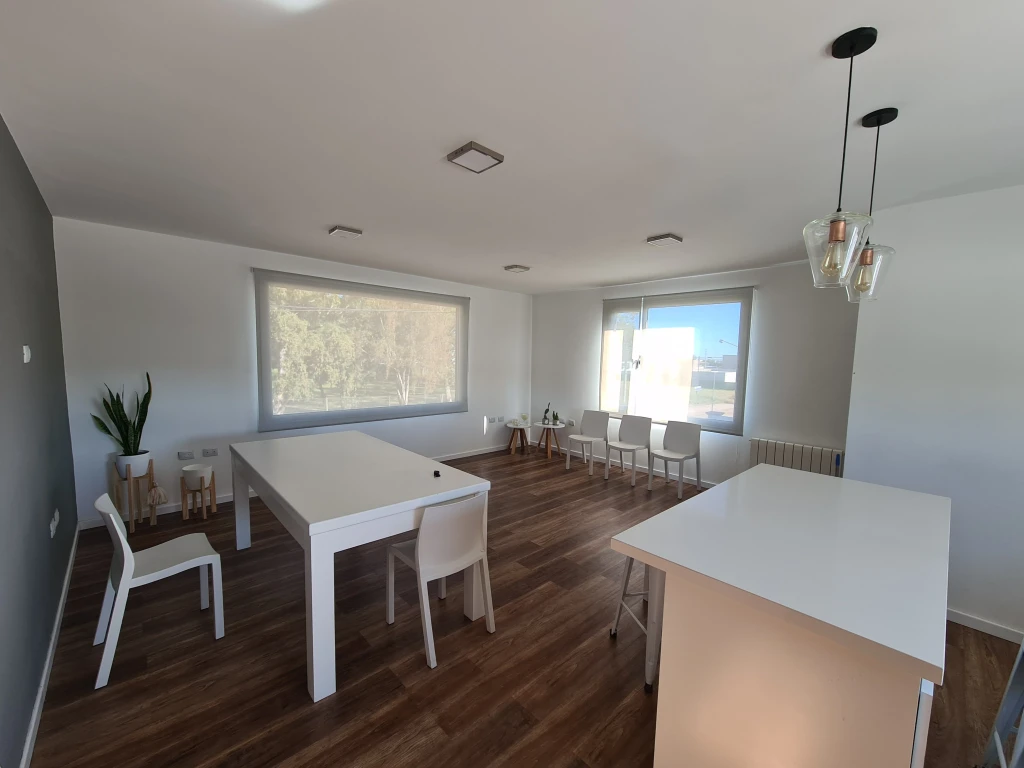 ¿Por qué elegir cortinas roller para tu casa o negocio?