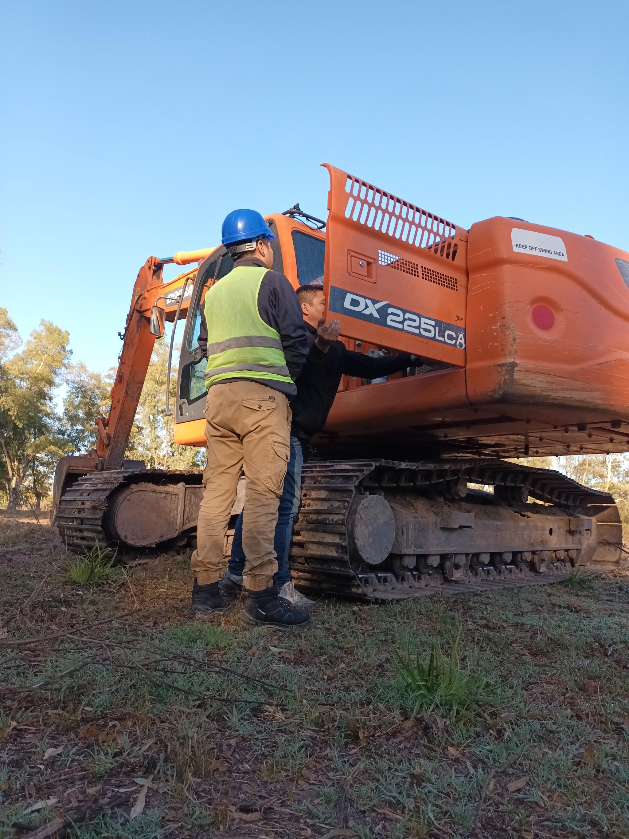 Operador de Excavadora sobre Orugas (Modalidad individual)