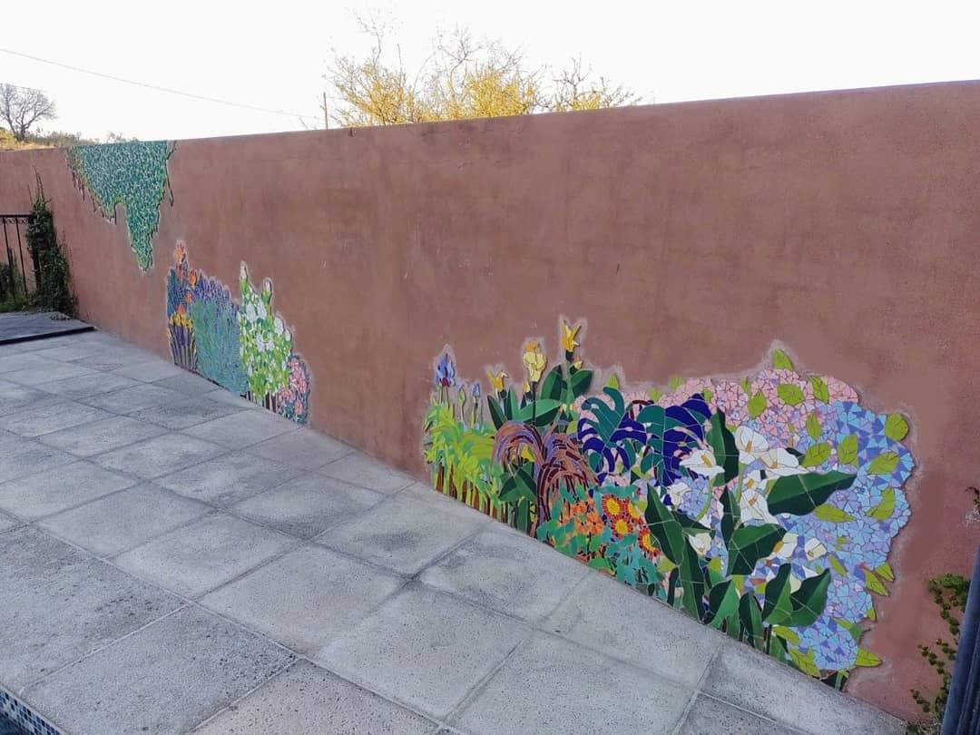 Mural en mosaico. Propiedad Privada. 2022