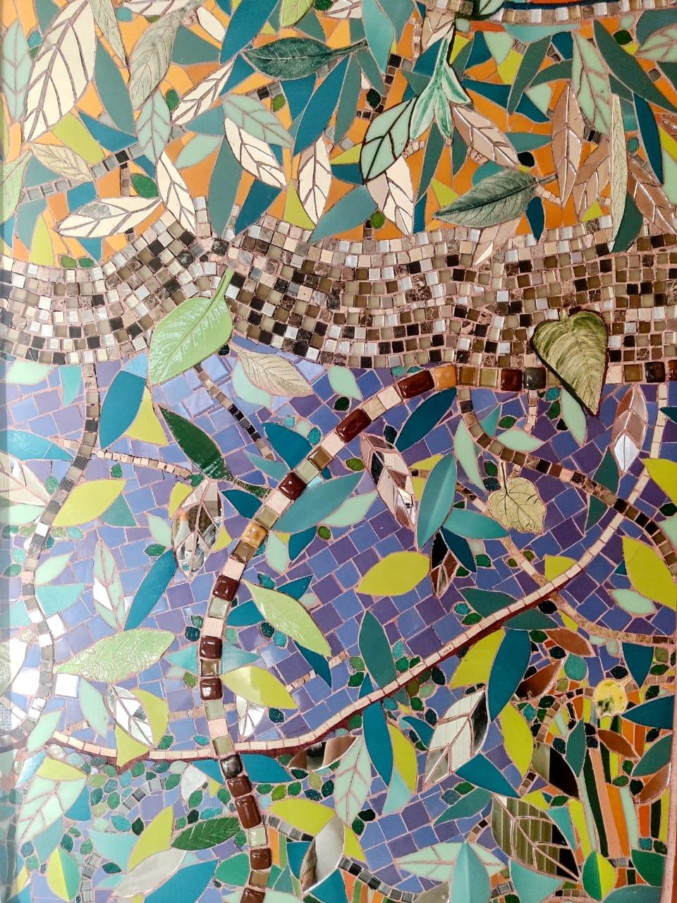Mural en mosaico emplazado en propiedad privada en Alta Gracia.