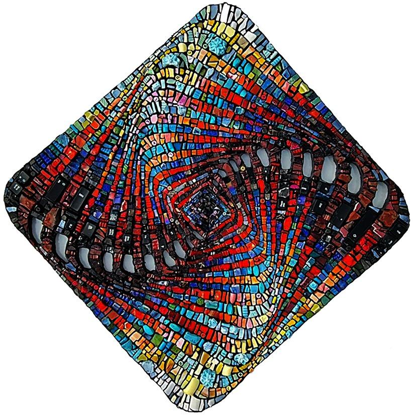 Mosaico sobre madera calada. 58 x 58 cm 2025