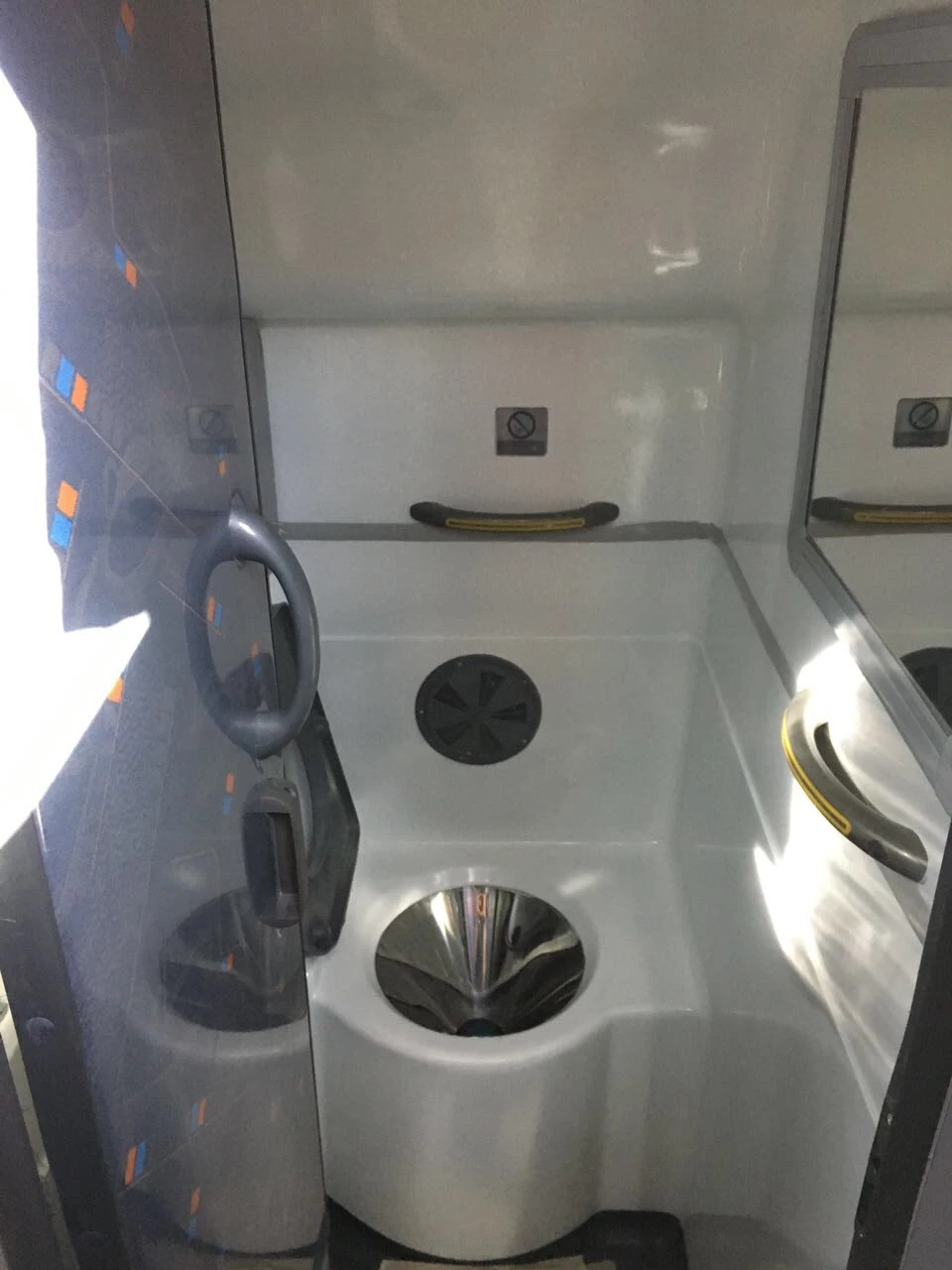 Autobus40pasajeros3.webp