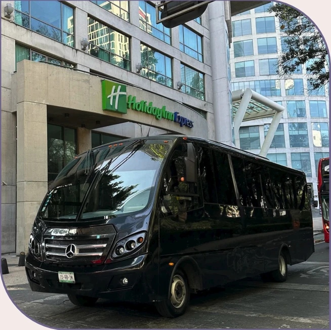 Minibus30pasajeros1.webp