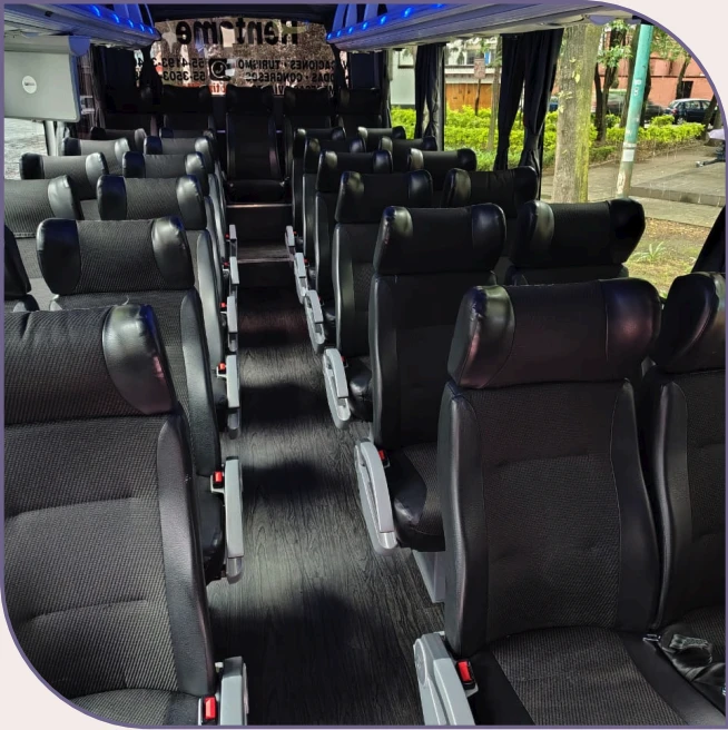 Minibus30pasajeros2.webp