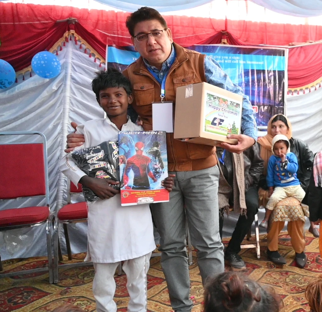 ChristmasParty2021-FaisalabadPakistan9.webp