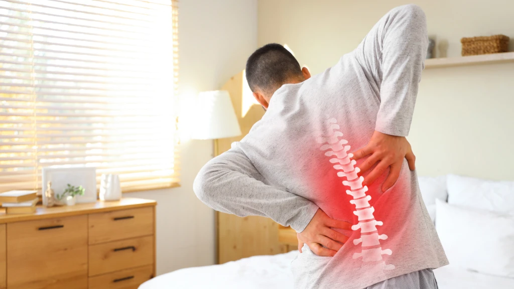 Visitas médicas grupales basadas en atención plena (“mindfulness”) para personas con dolor lumbar crónico.