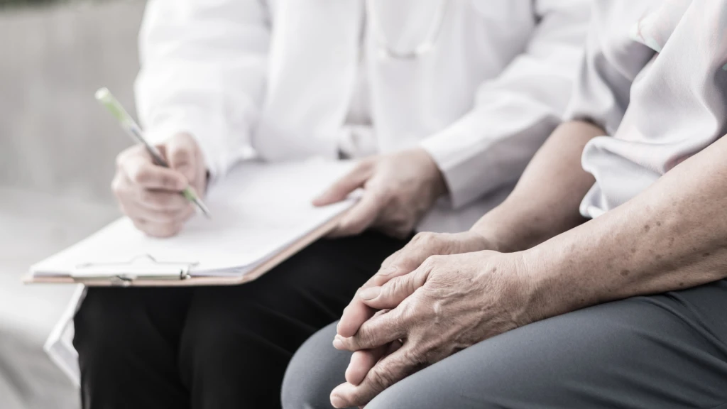 Eficacia de las intervenciones no farmacológicas y farmacológicas sobre la duración del delirio en adultos mayores con delirio:  revisión sistemática y metaanálisis.