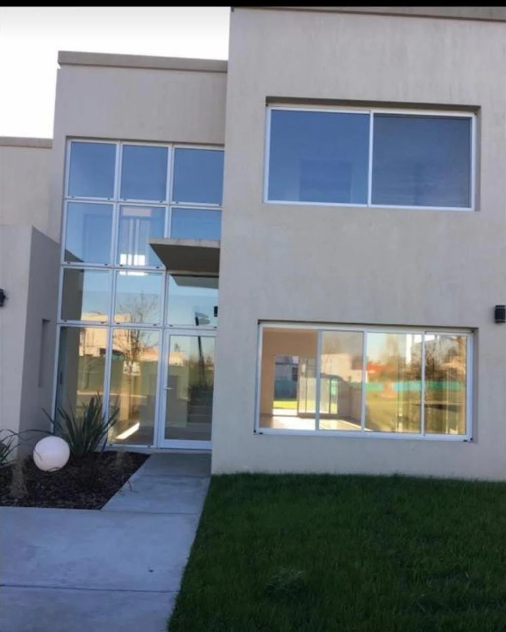 Patio06.webp