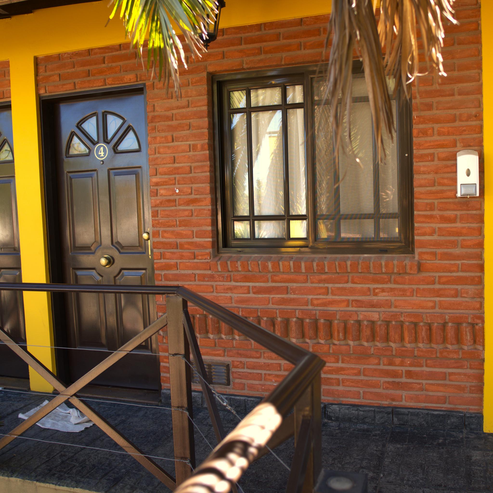 Fachada del apart triple standard de Apart Lumí Atalá