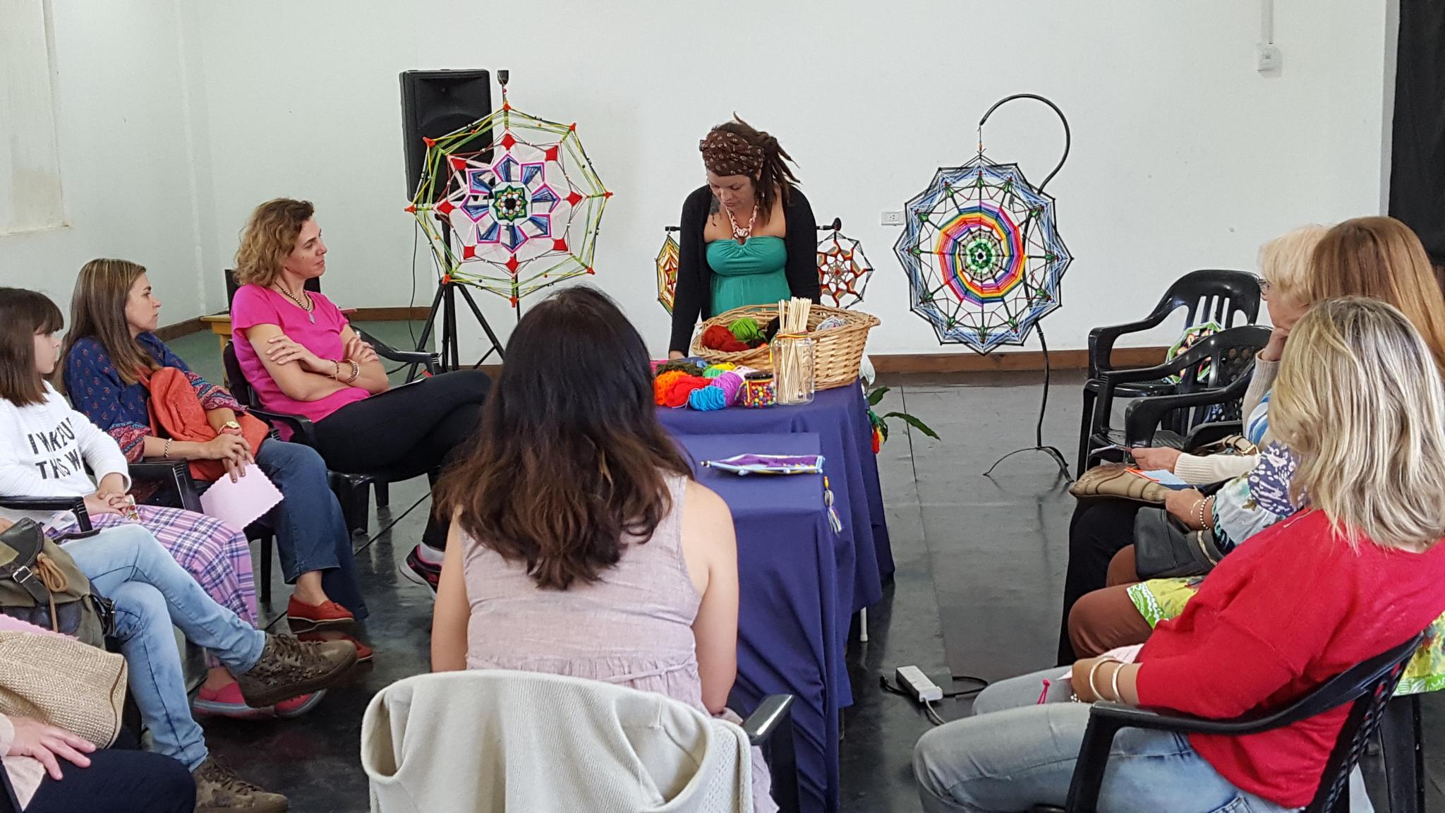 Taller de mandalas tejidas