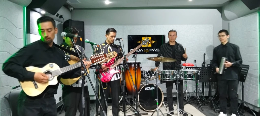 Portada del álbum Rumbo al Campo