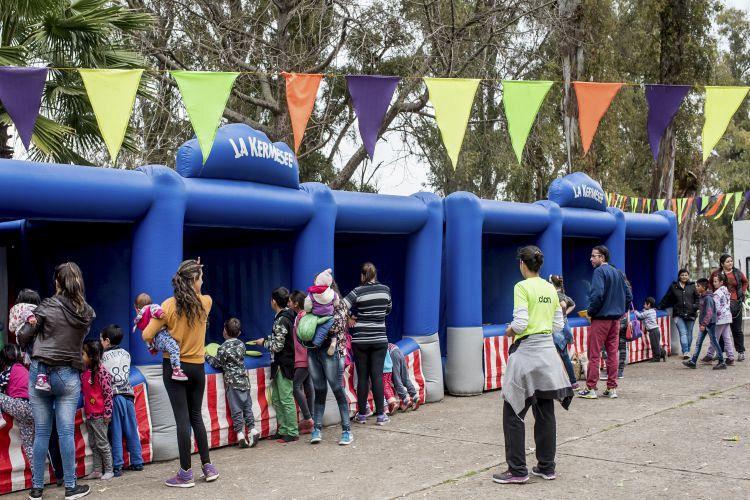 Alquiler de juegos inflables para cumpleaños y festejos en casa Rosario y localidades aledañas.