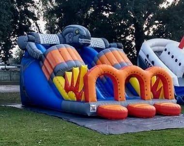Alquiler de juegos inflables para cumpleaños y festejos en casa Rosario y localidades aledañas.