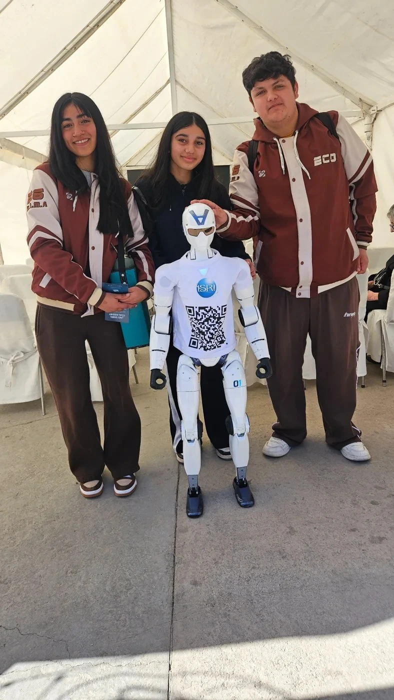 Alumnos de distintas escuelas participaron de las actividades del ISRI durante la segunda jornada.