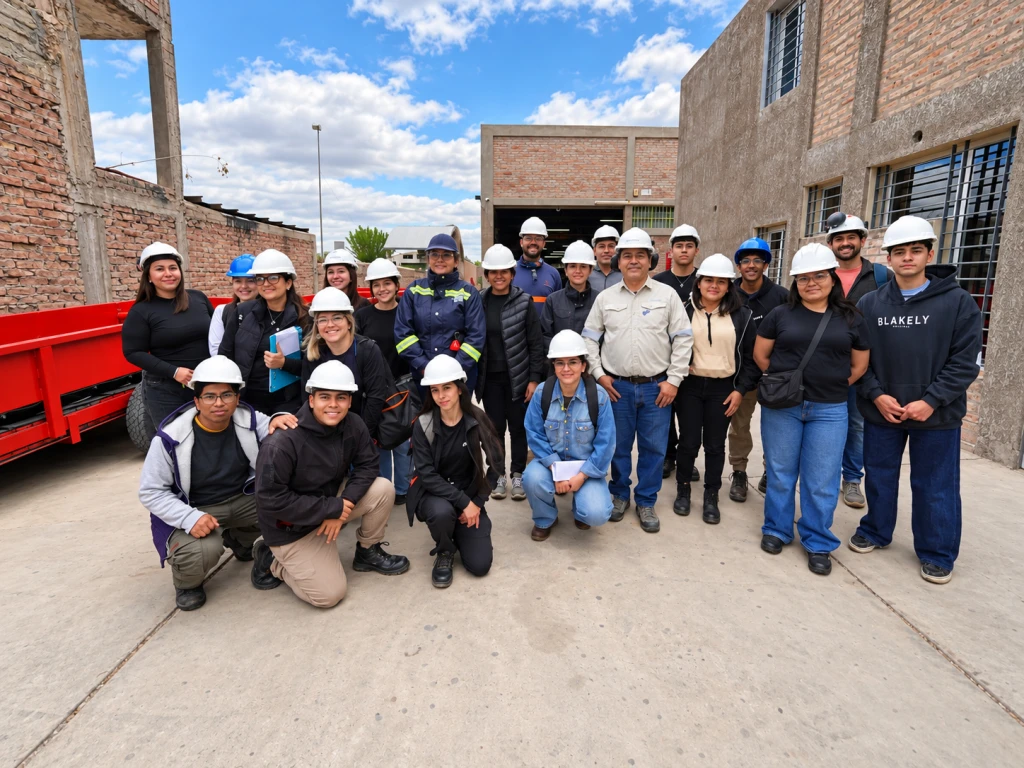 Experiencia de estudiantes del ISRI en Metalúrgica Ferrer Hnos.