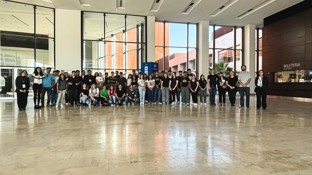 Alumnos de la Tecnicatura en Higiene y Seguridad Laboral realizan su práctica en el Teatro del Bicentenario de San Juan.
