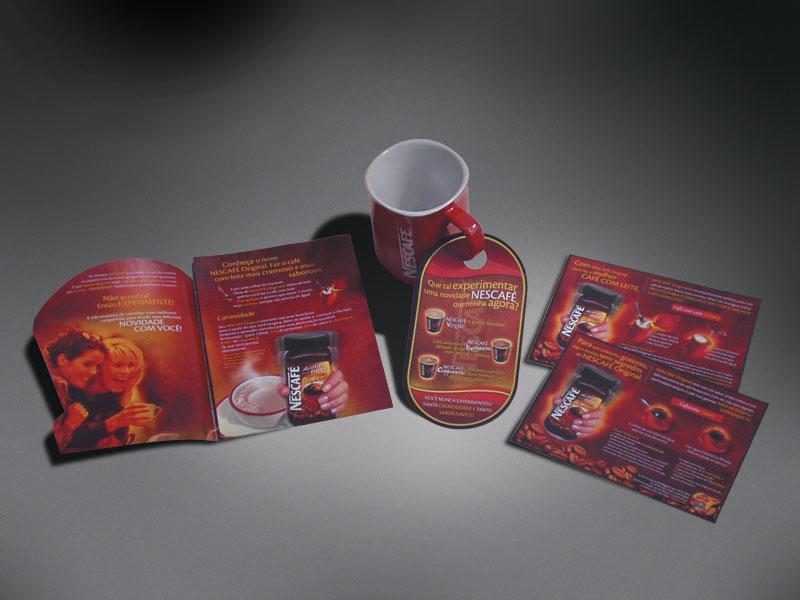 lanzamiento "novos sabores" - display taza y folletos